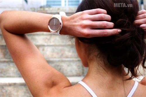 Đồng hồ thông minh theo dõi sức khỏe Garmin Vivomove HR (Sport Edition)