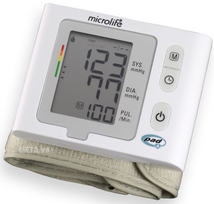 Máy đo huyết áp cổ tay Microlife BP W2-Slim-Wrist với thiết kế màn hình lớn.