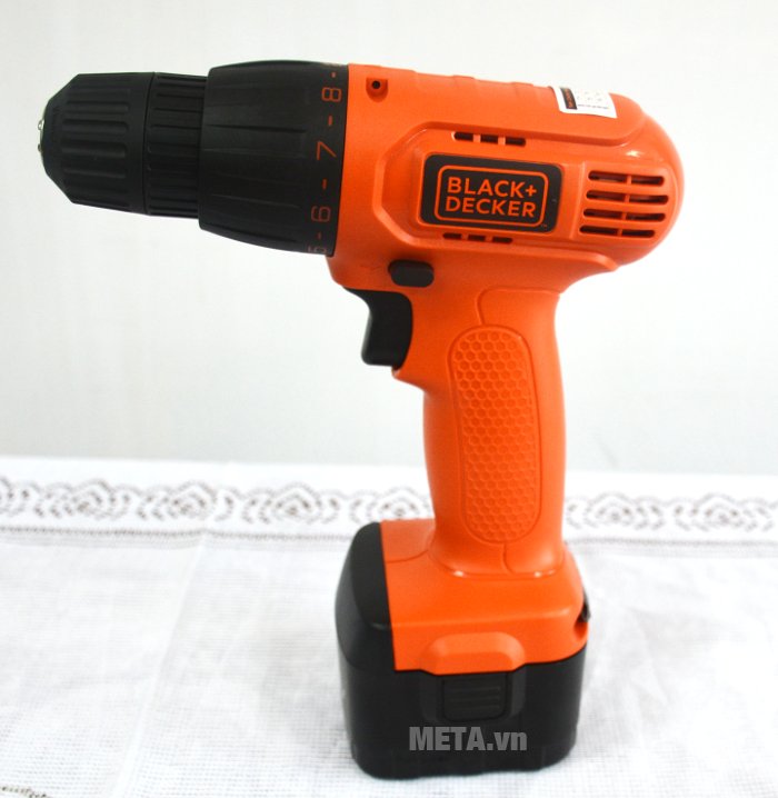 Máy khoan pin Black&Decker CD961 có thiết kế chắc chắn 