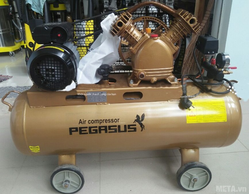 Máy nén khí Pegasus TM-V-0.25/8 (3HP) có bánh xe di chuyển 