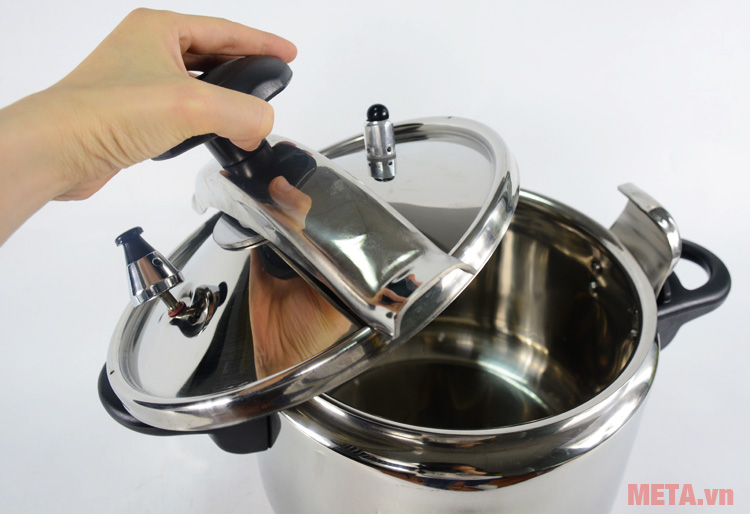 Nồi áp suất Tianxi BM-CS24 24cm giúp nấu chín nhừ các thực phẩm nhanh chóng Nồi áp suất Tianxi BM-CS24 24cm giúp nấu chín nhừ các thực phẩm nhanh chóng